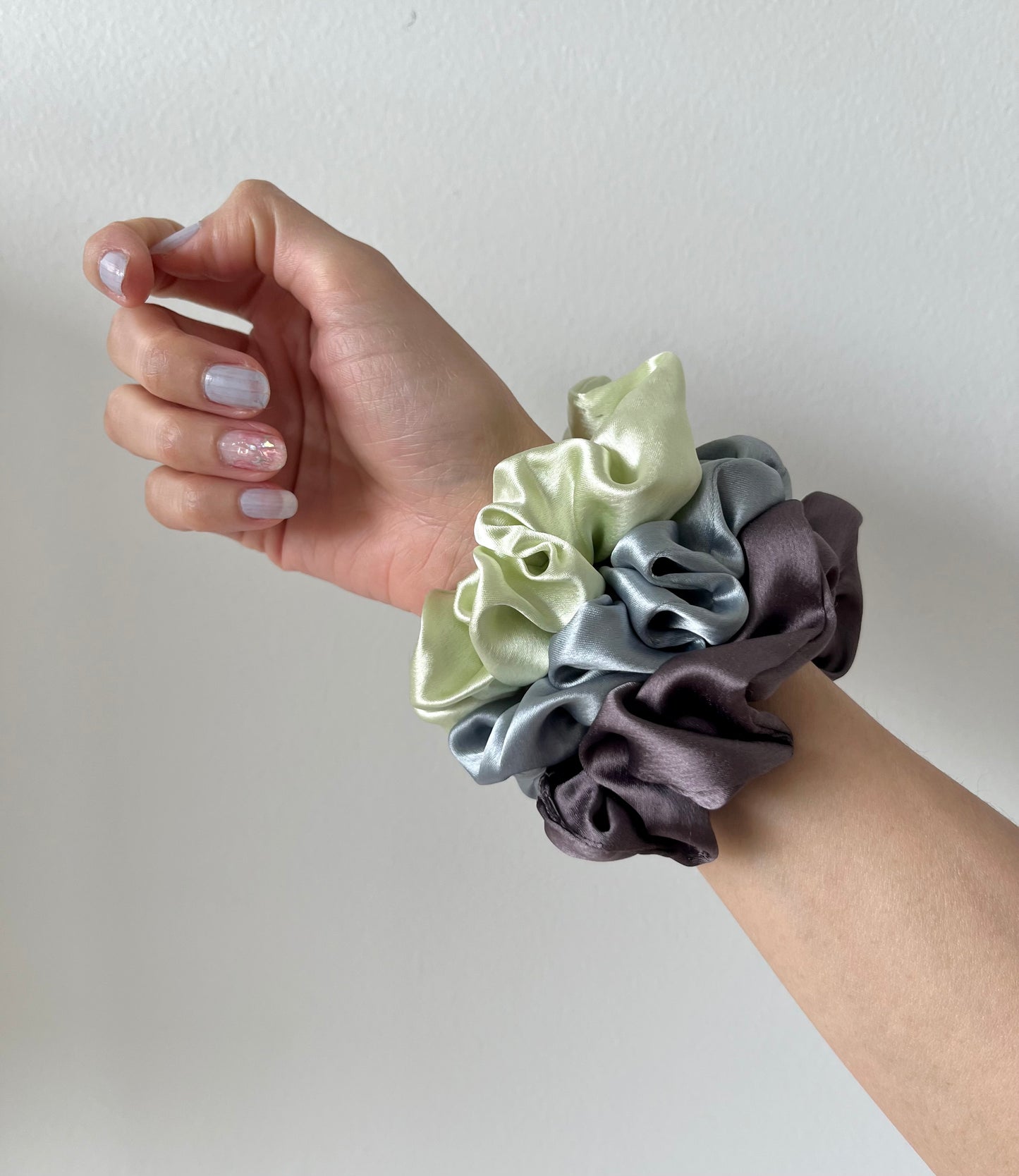 Silk Scrunchie in Cool Silver